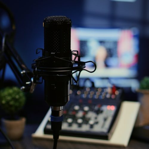 Panning,Shot,Of,High,Tech,Mic,Used,To,Produce,Quality